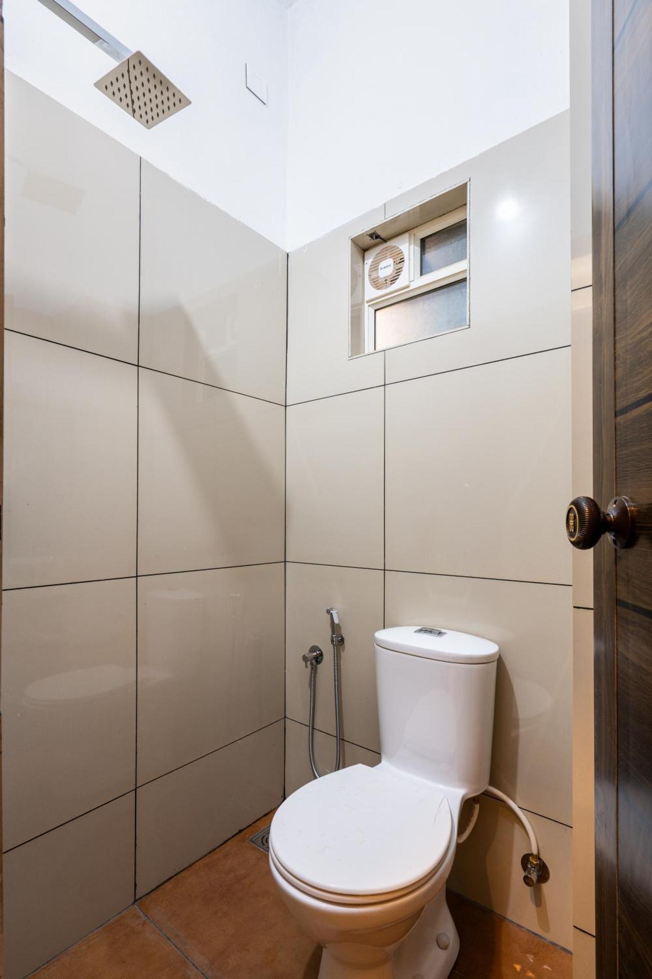 Yaad Residency Hotel Kochi Exterior photo